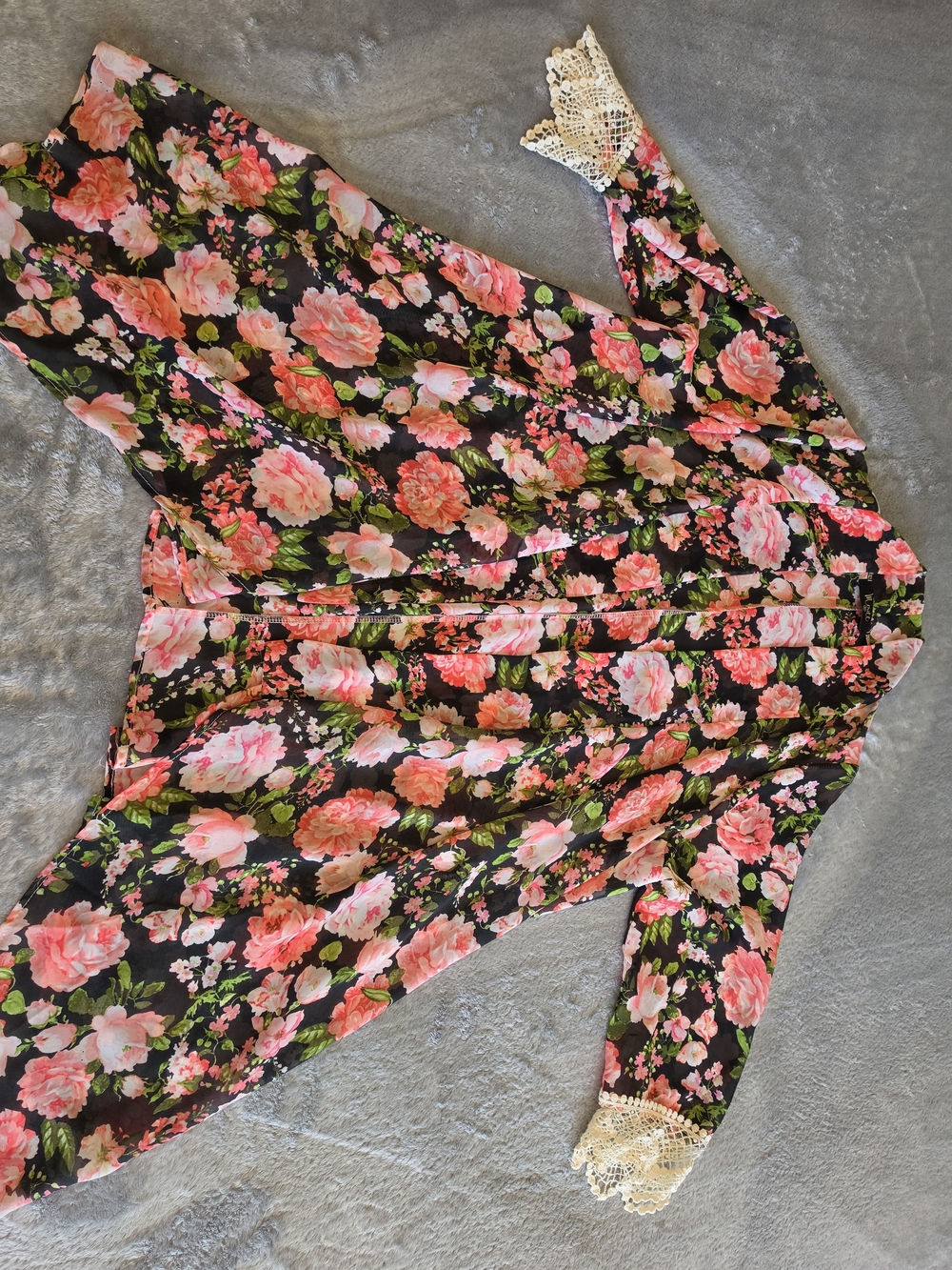 Floral Open-Front Cardigan Shrug - Black with Pink Roses - Picture 5 of 9
